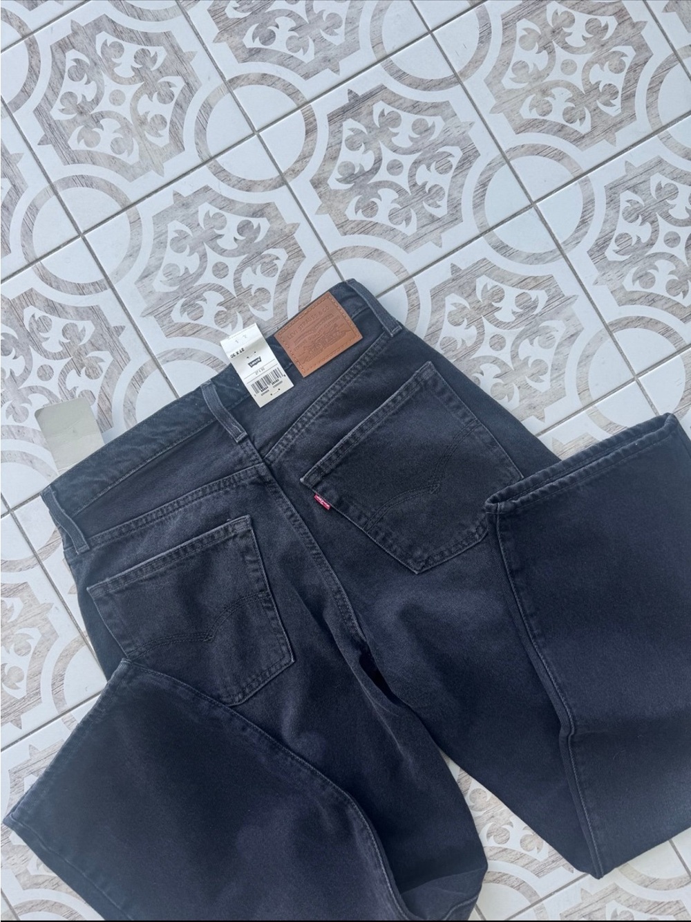 Levi’s black ripped baggy dad jeans 27 NWT - Picture 3 of 5